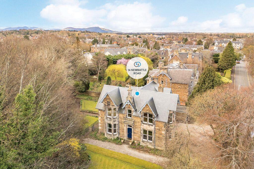 Main image of property: 14 Newbattle Road, Eskbank, Dalkeith, EH22 3DB