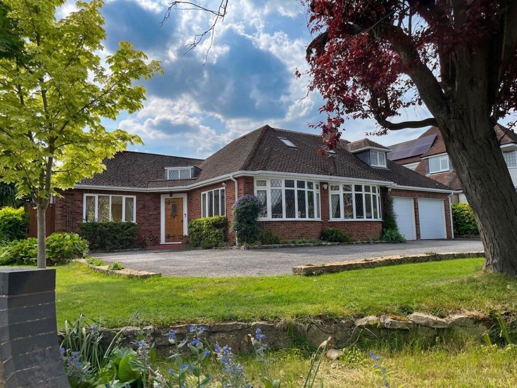 Main image of property: Manor Road, Dorridge, B93