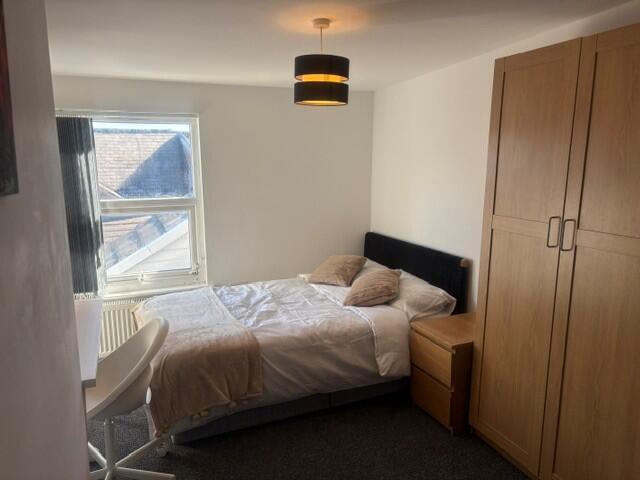 House in Manchester, Greater Manchester - View 5