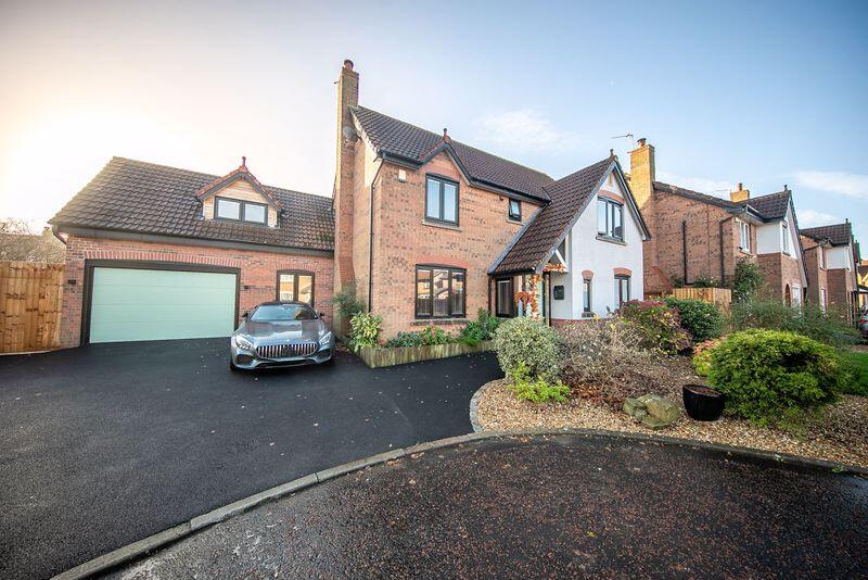 Main image of property: Stunning Extended Detached Home - Adlington Avenue, Poulton-Le-Fylde
