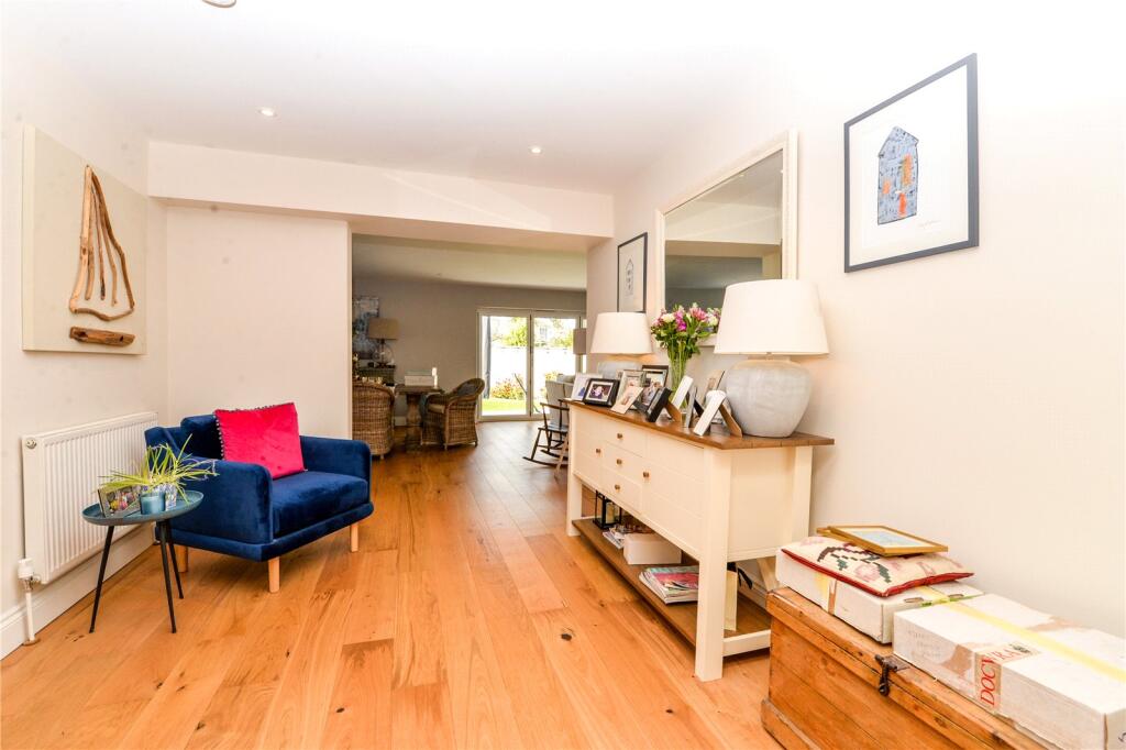 Barrs Wood Road, New Milton, Hampshire, BH25 photo 4