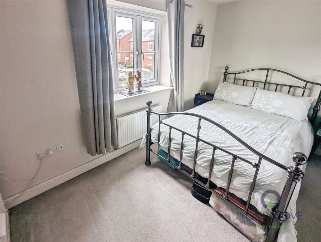 House in Ashfield, Sutton in Ashfield, Nottinghamshire - View 5
