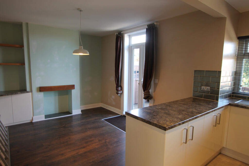 House in Portsmouth - More
