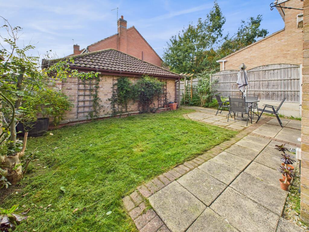 Silverburn Drive, Oakwood photo 4