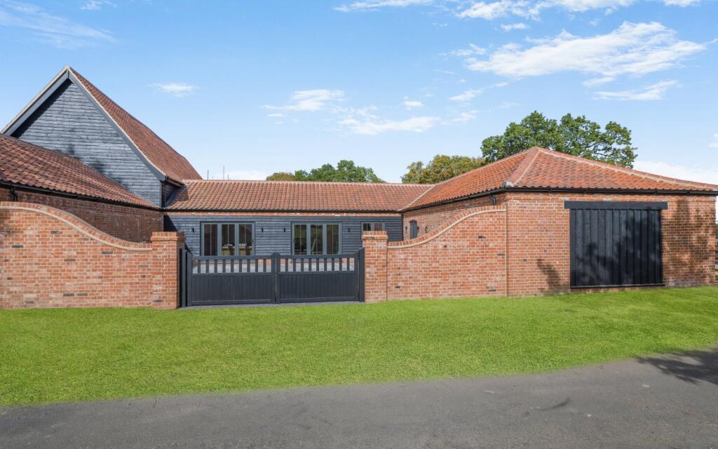 Main image of property: Elm Tree Farm, School Road, Tivetshall St. Margaret, Norwich, NR15