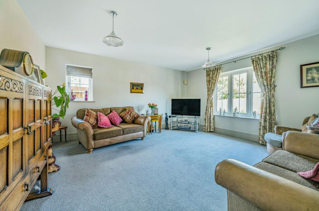 House in Worcester - More