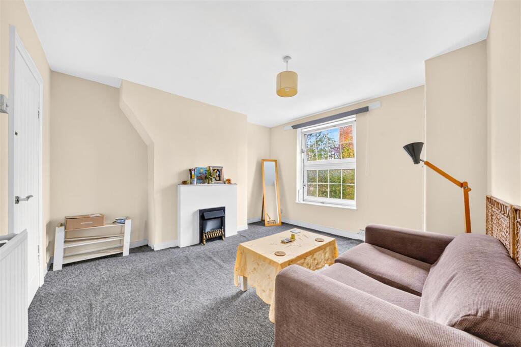 Apartment in London - View 2