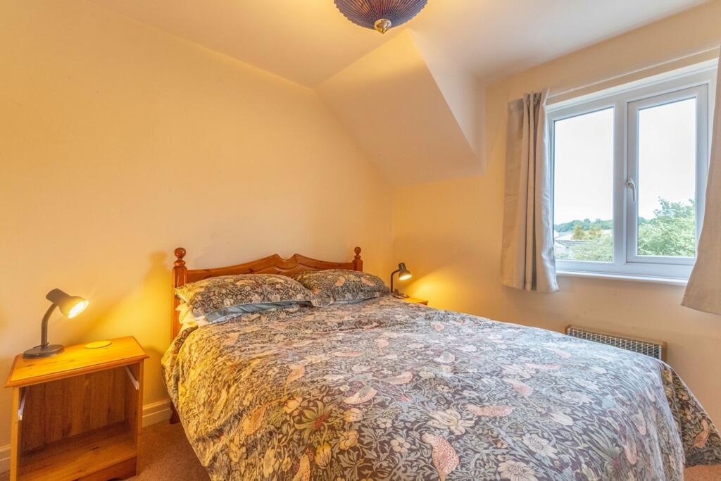 Apartment in Kendal, Heron Hill - View 4