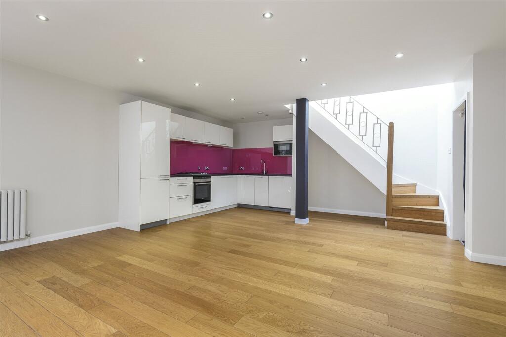 Apartment in London - View 4