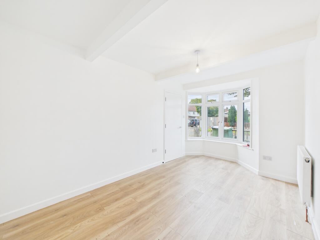 House in Redhill - View 2