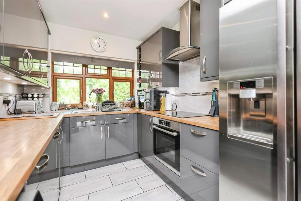 House in Birmingham, Ridgacre - View 3