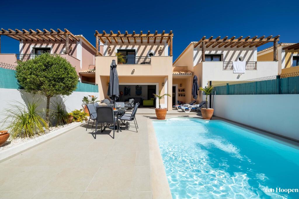 Main image of property: Algarve, Burgau