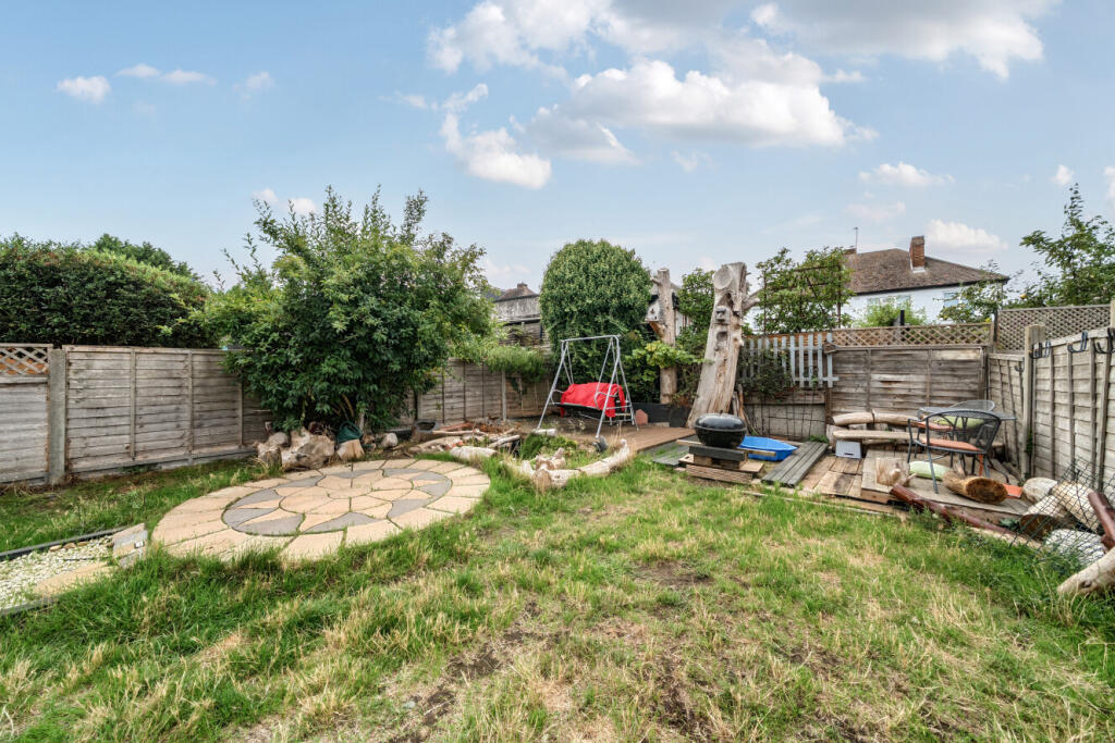 House in London - View 4