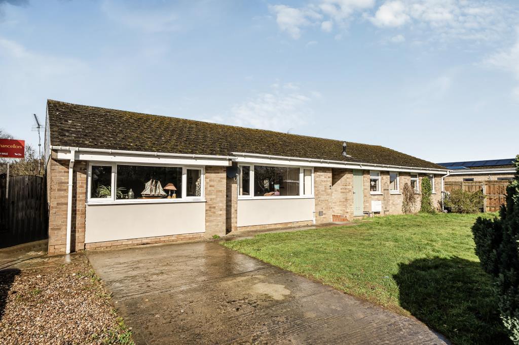 Main image of property: Swift Close,  Bicester, Oxfordshire, OX26