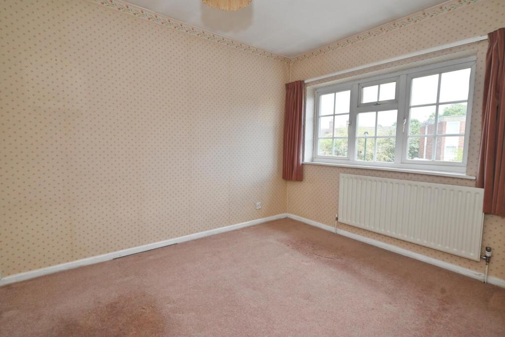 House in Twickenham - More