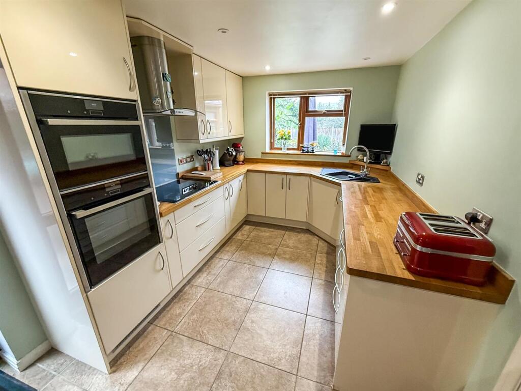 House in Whittington, Shropshire - View 3