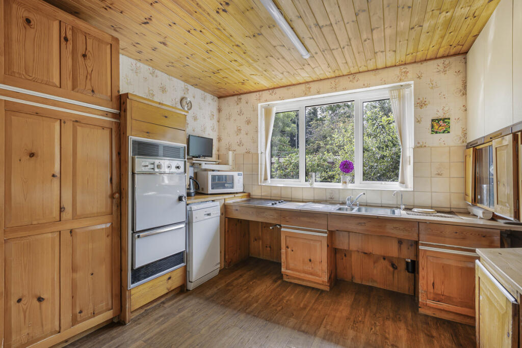 House in Cherwell, Bicester - More