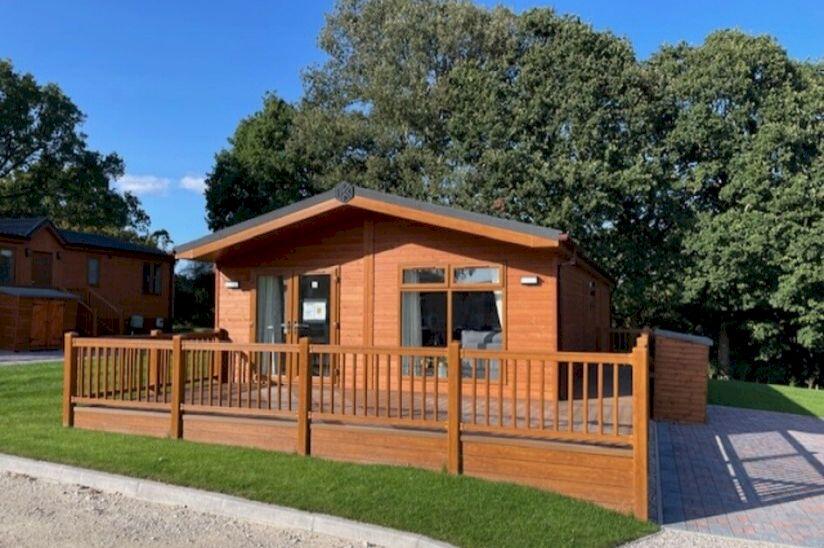 2-bed caravan on Two Bed Kingston Harmony (42x20), Homestead Lake Country Park, Thorpe Road, Weeley, Essex, CO16 9JN, £197,800