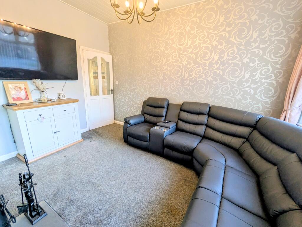 Additional image 3 of Wyke Crescent, Bradford, BD12