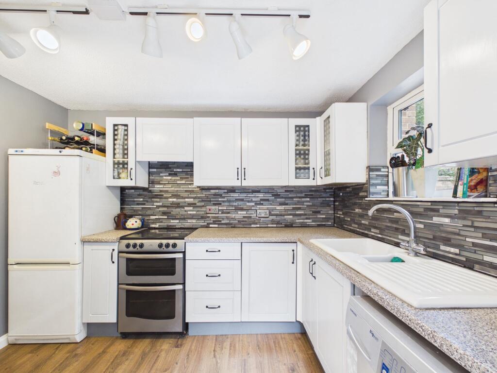 Chilcombe Way, Lower Earley, RG6 - View 2