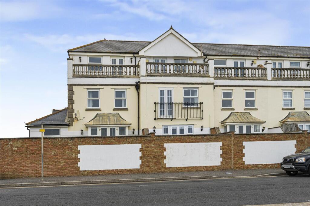 Esplanade Mews, Seaford