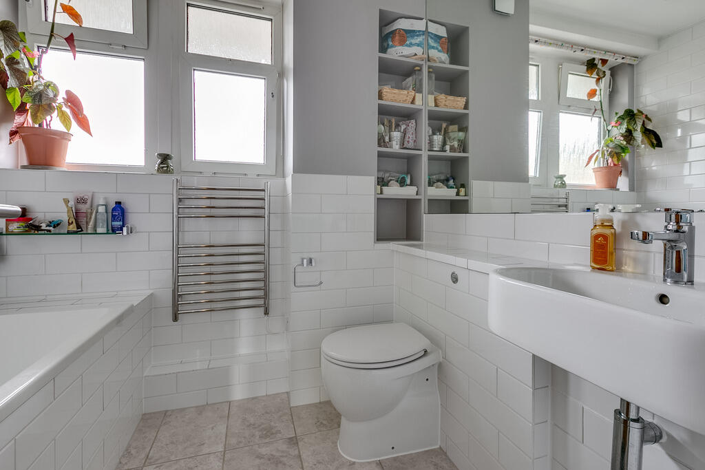 Apartment in London - View 5