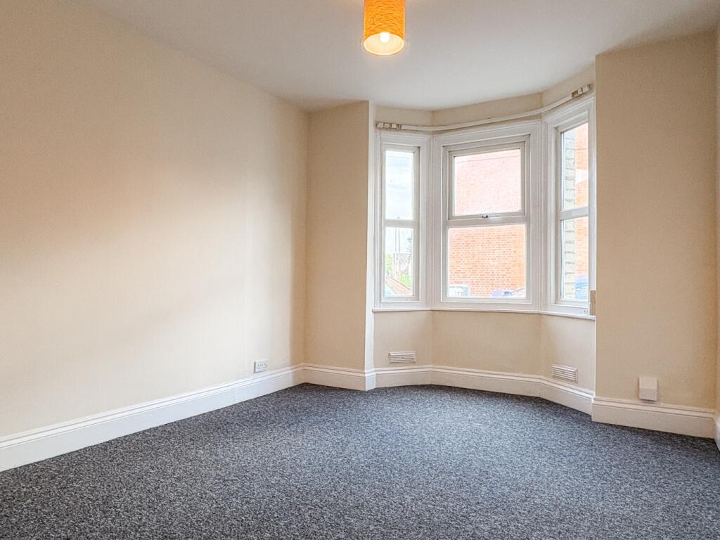 Apartment in Reading - View 3