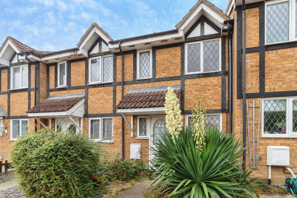Main image of property: Shearwater Close, Stevenage