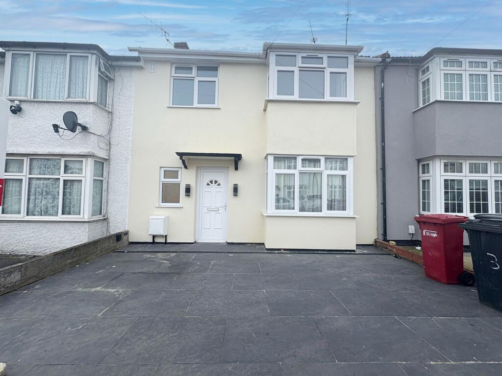 Main image of property: Richmond Crescent, Slough, SL1