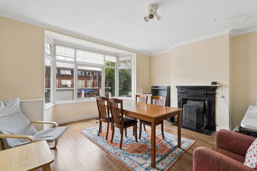 Apartment in Hemel Hempstead - View 4