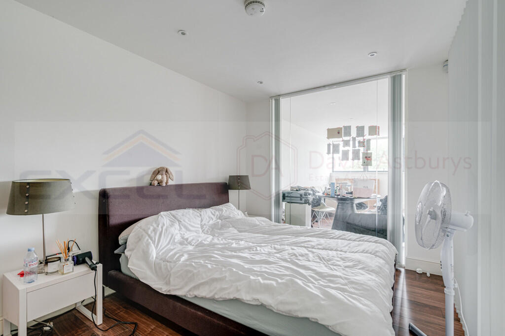 Apartment in London - View 5
