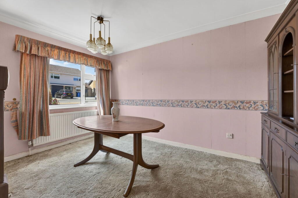 House in Kettering, Brambleside - View 5
