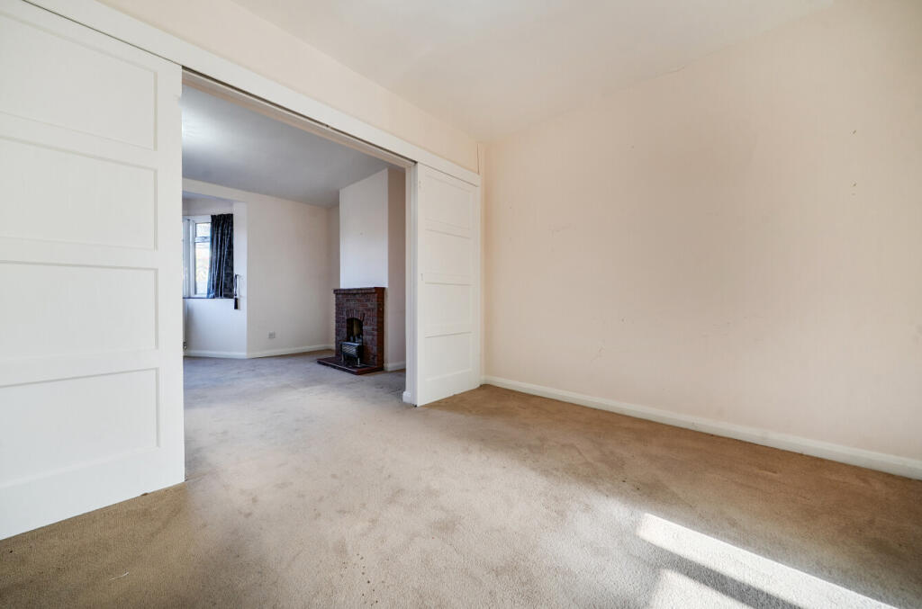 House in Surrey Heath, Windlesham - View 5