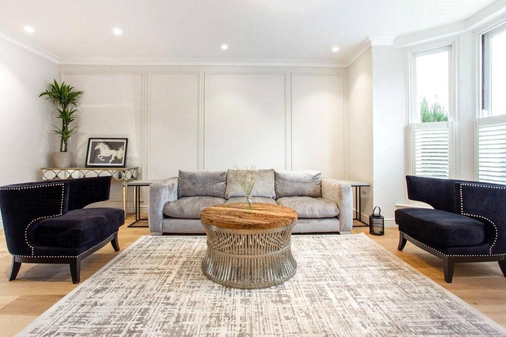 House in Slough - View 5
