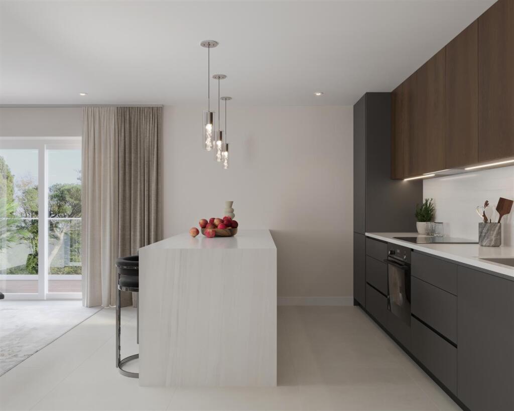 Main image of property: Flat 6, Thistle Court, Epsom, Surrey, KT17