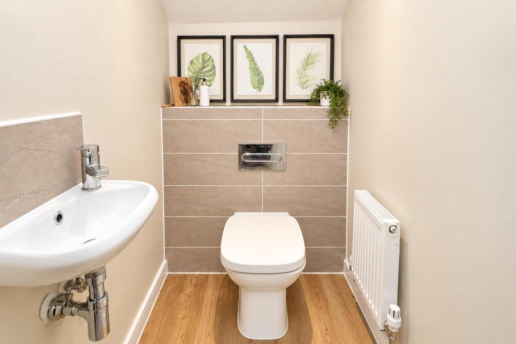 House in Braintree, Hatfield Peverel - More