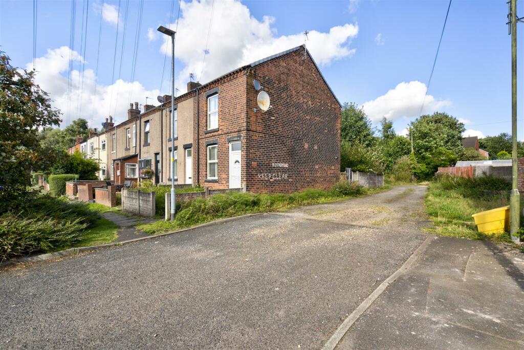 High Street, Ince photo 3