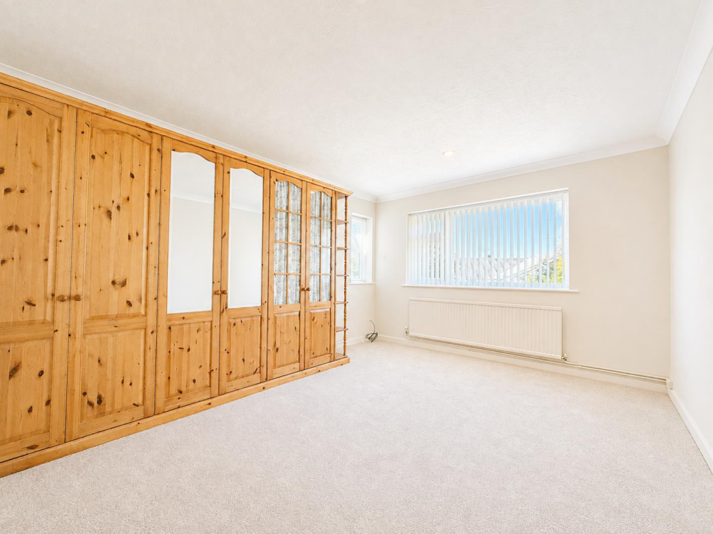 House in Canterbury - More