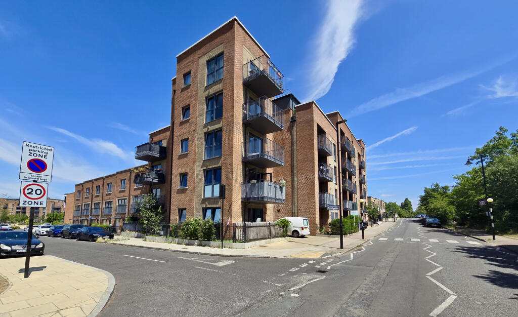 Havelock Road,  Southall, UB2 photo 2