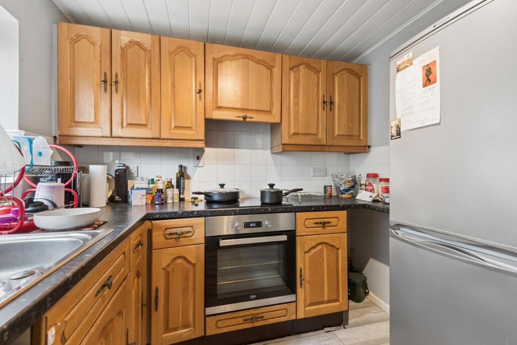 Apartment in Stevenage, Bragbury End - More