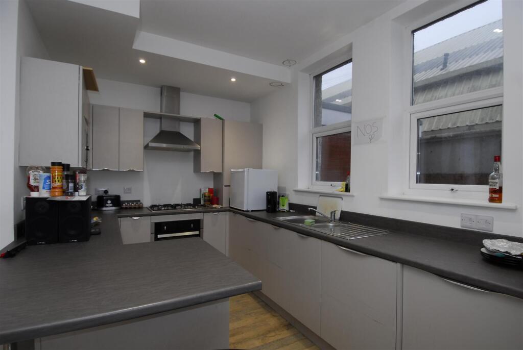 House in Plymouth - View 3