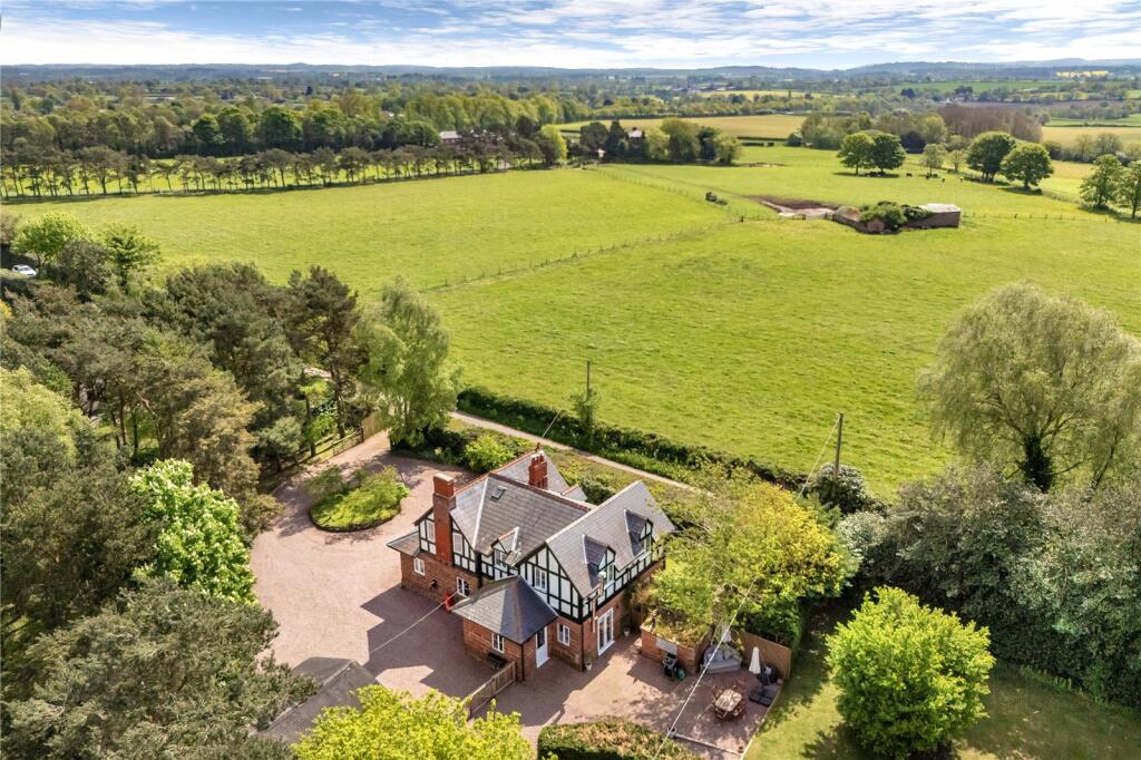 Hinstock Hall Lodge, Hatton Road, Hinstock, Market Drayton photo 2