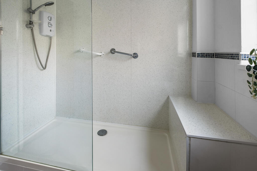 Additional image 10 of Flat 3, Raglan Court, 30 New Road, Bromsgrove B60 2JJ