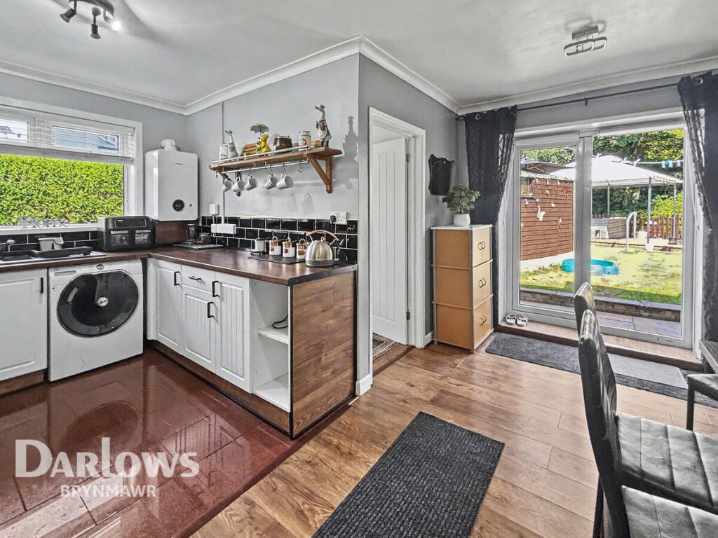 Greenfield Crescent, Ebbw Vale photo 5