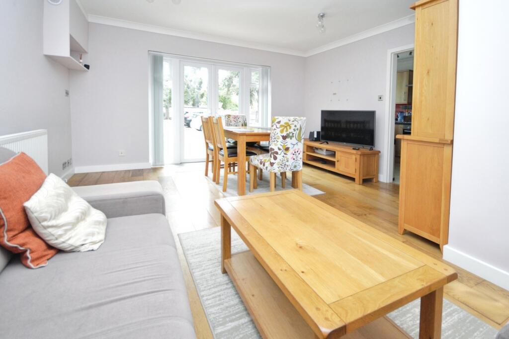 Apartment in Twickenham - View 2
