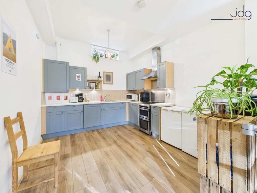 Apartment in Lancaster - View 5