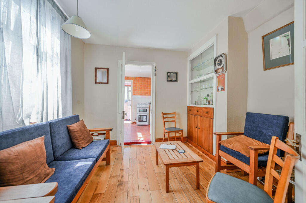 House in London - View 4
