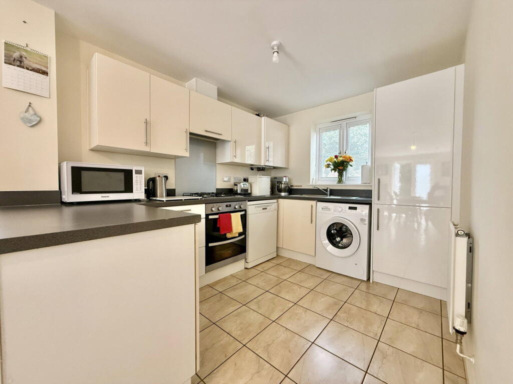 House in Gloucester - View 2
