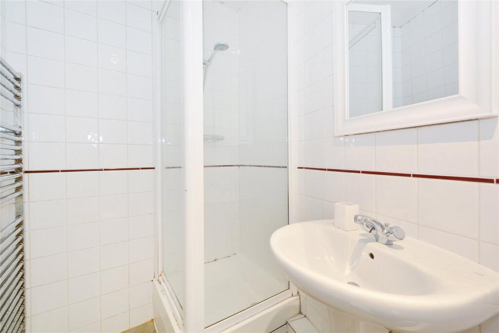 Apartment in London - View 5