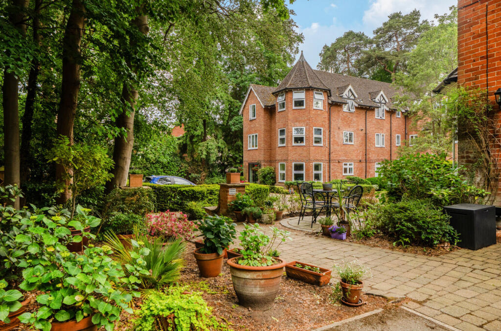 Main image of property: Lefroy Park, Fleet, Hampshire, GU51